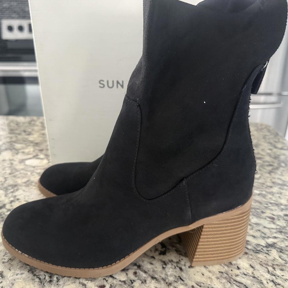 Sun + Stone Womens‎ Black Block Heel Ankle Boots Size 9.5 Back Zip Booties - Picture 4 of 6
